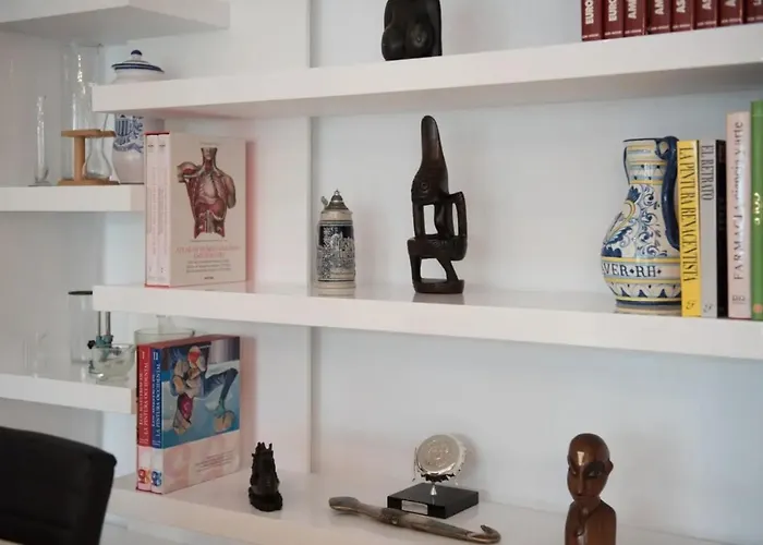 Charming 2 Bedroom Trocadero Arena Area * Μαρμπέλλα