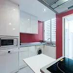 Apartman Charming 2 Bedroom Trocadero Arena Area