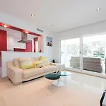 Charming 2 Bedroom Trocadero Arena Area
