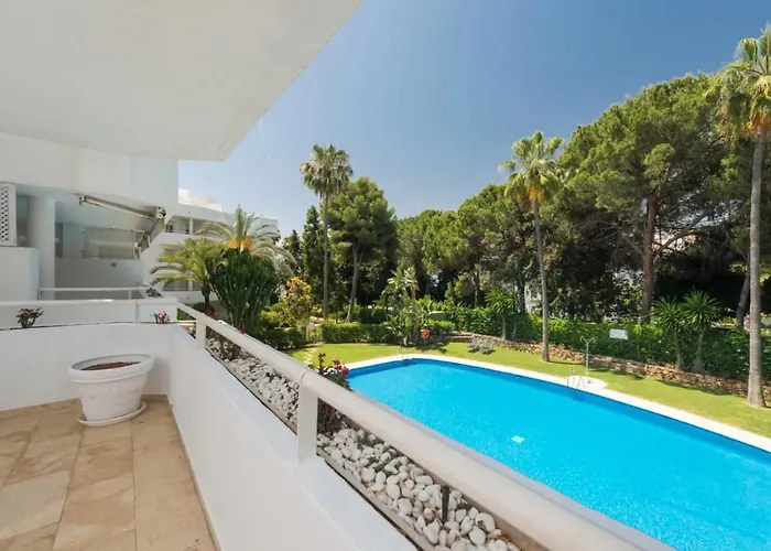 Apartman Charming 2 Bedroom Trocadero Arena Area Marbella