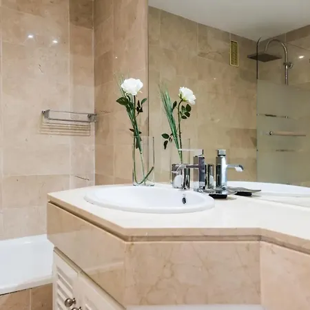 Apartamento Charming 2 Bedroom Trocadero Arena Area *